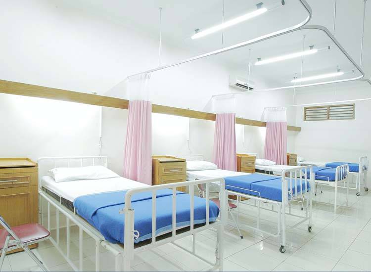 Pakistan Sees 75 pc Drop In Covid-19 Cases