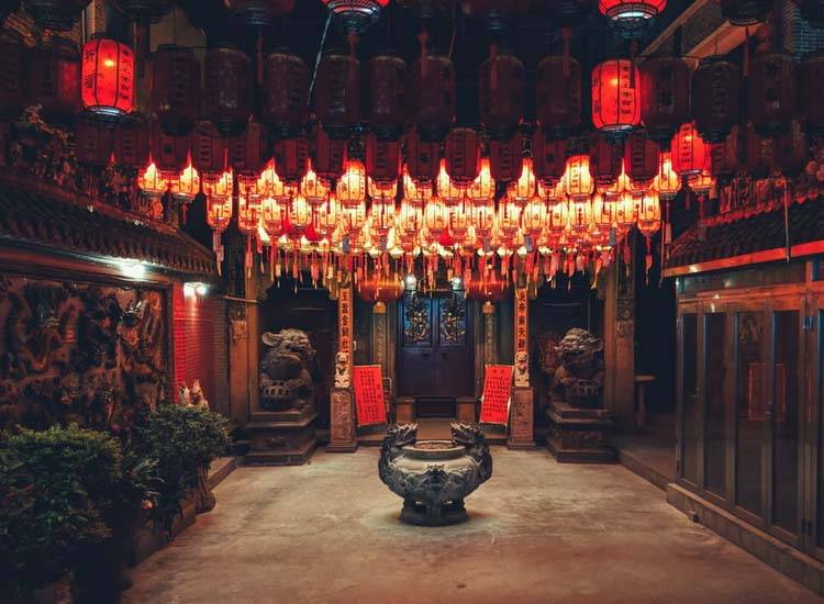 China Limits Public Gatherings, Travel Amidst New COVID Surge