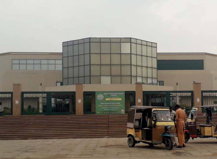 Vaccination Suspended At Expo Center Over Protest: Karachi