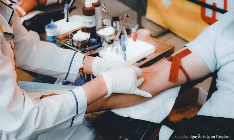 CEO SHCC Meets Private Lab Owners On AntiQuackery Crackdown, More