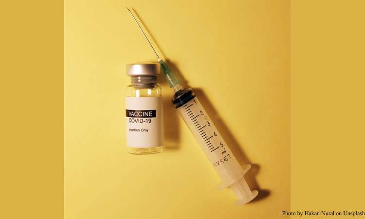 Current COVID-19 vaccines not effective against Omicron claims CEO of Moderna