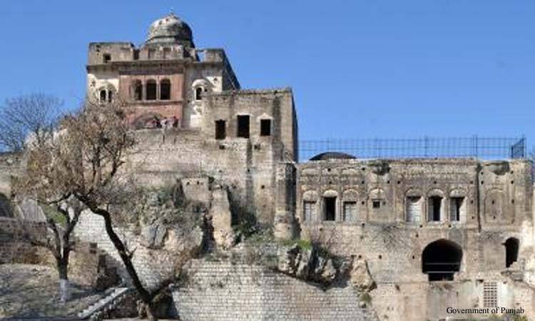 Punjab Govt establishes special COVID-19 vaccination camp at Katas Raj Temple  