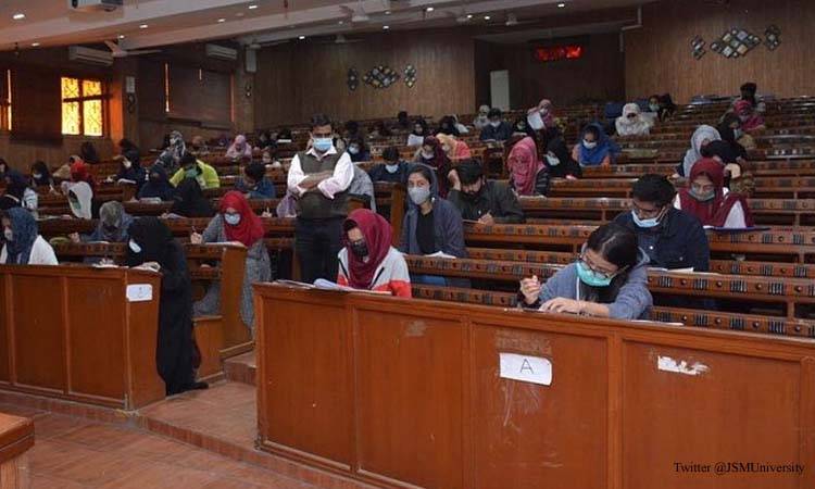 1200 candidates appear in entrance examination at JSMU