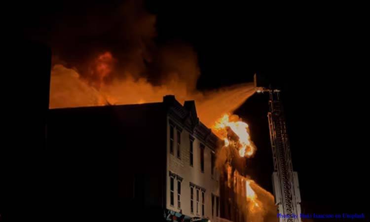 Two people die in Karachi hospital fire 