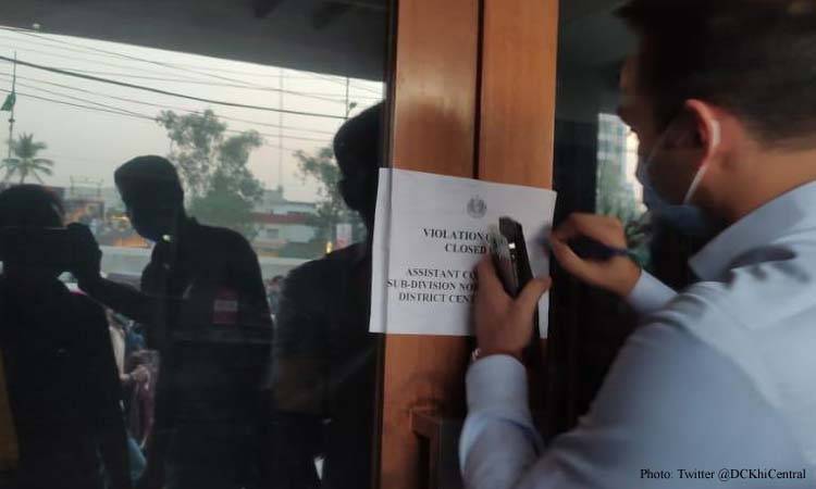 Sindh imposes lockdown in Karachi 