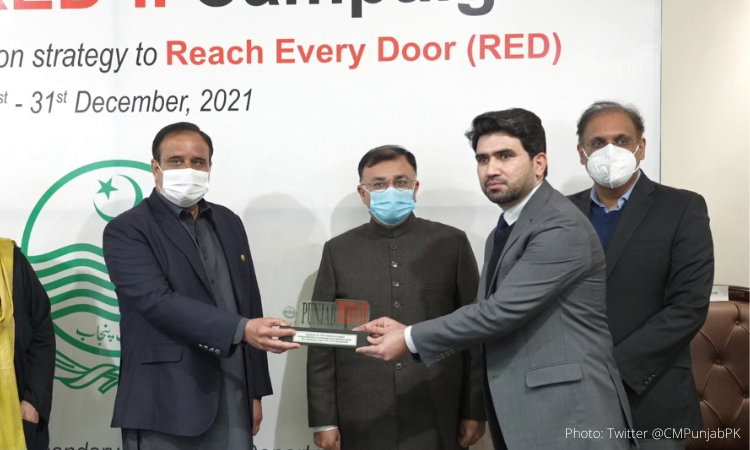 CM Punjab acknowledges efforts of health officials