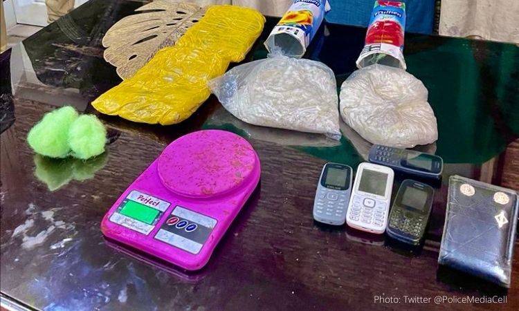 Police apprehend alleged drug peddlers from Karachi
