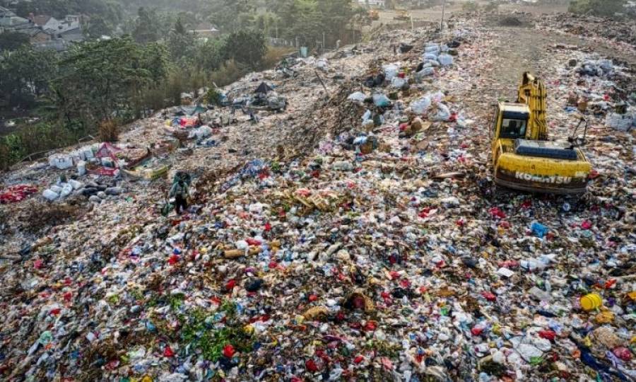Pakistan produces 2.5 million tons of garbage every year