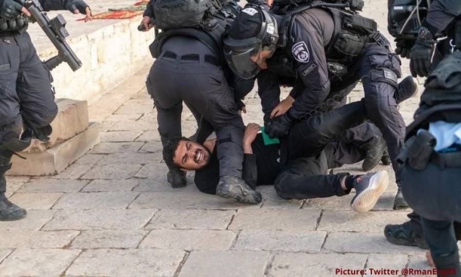 Over 20 people were injured in violence in Jerusalem