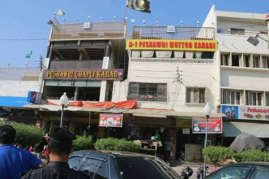 DC Korangi raids restaurant in Karachi, discovers dog meat 