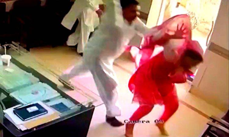 Lady doctor and husband's relative ended up fighting in Bahawalnagar