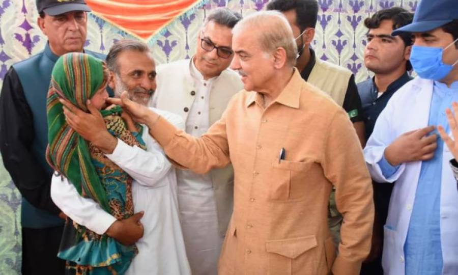 Committee formed by PM Shahbaz visits Thatta, Badin to assess rain damage