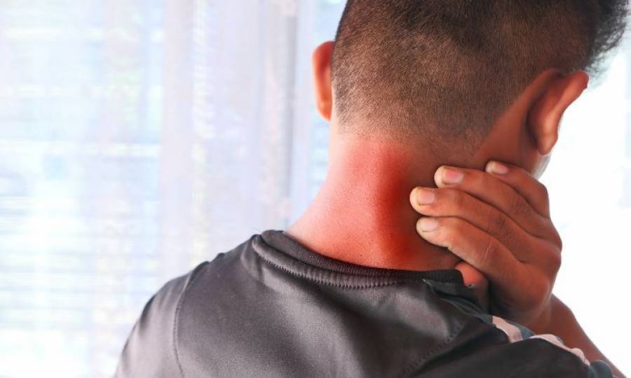 Doctors initiate toll-free number for Karachiites suffering from joint, neck pain
