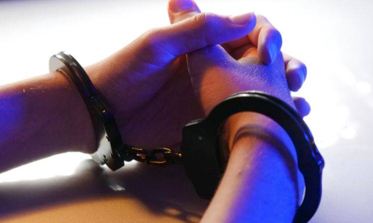 Lady health visitor Rafia Bibi arrested for taking bribe