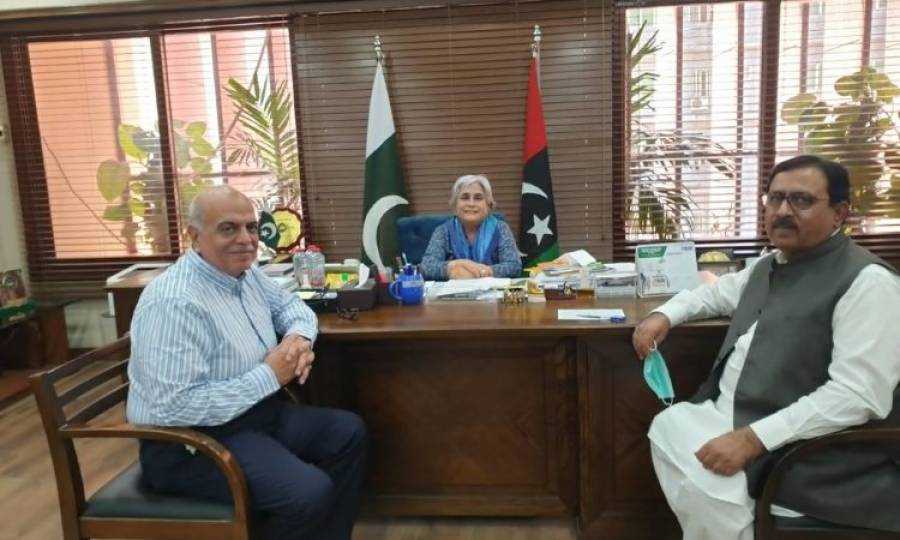 Azra Pechuho meets President PMC Dr Noshad Shaikh