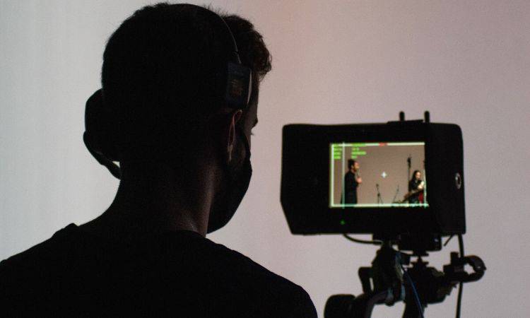 Film screening at AKU highlights invisible crisis of mental health in Pakistan