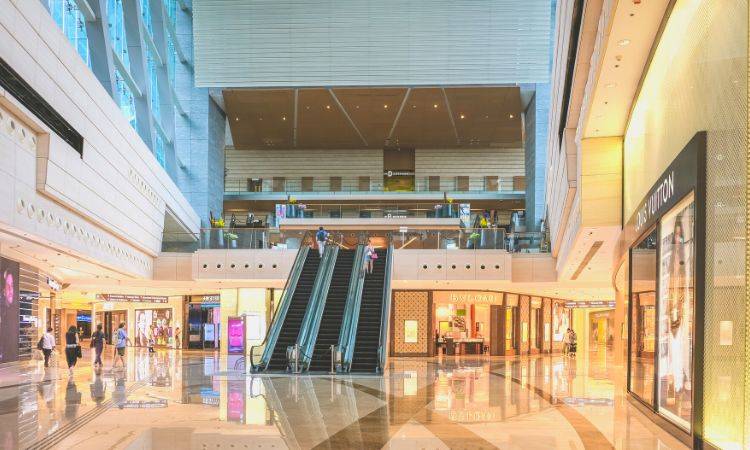 Faulty escalator at Clifton mall poses serious health hazard