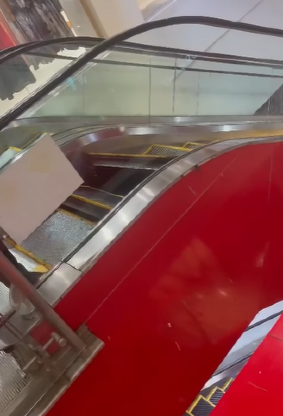 Faulty escalator at Clifton mall poses serious health hazard