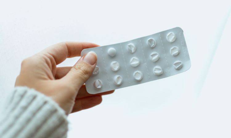 Paracetamol being sold in black market, Karachi faces shortage