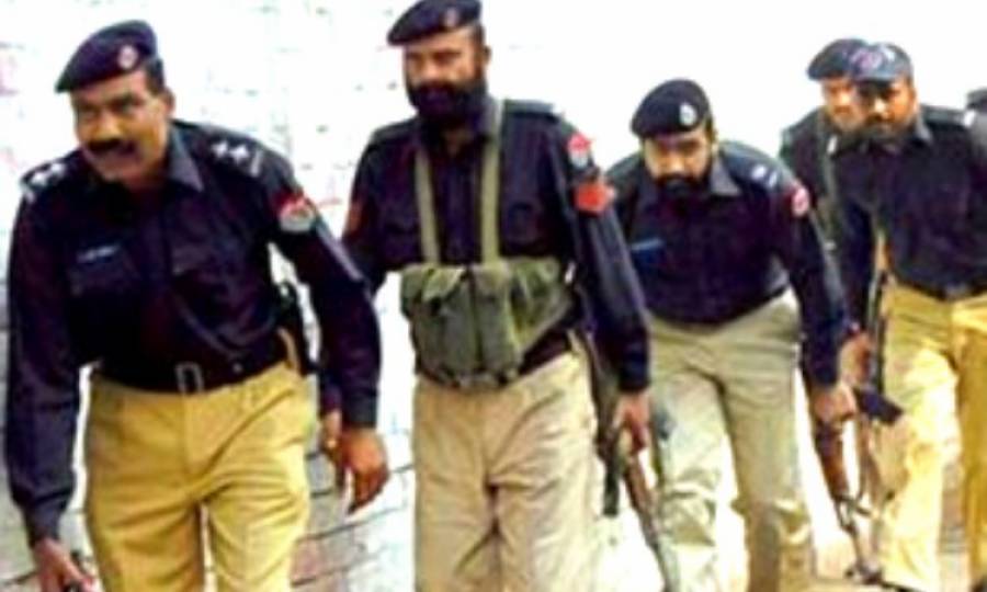 Sindh Police officials in custody for smuggling ammunition