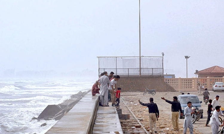 Lovers commit suicide at Sea view
