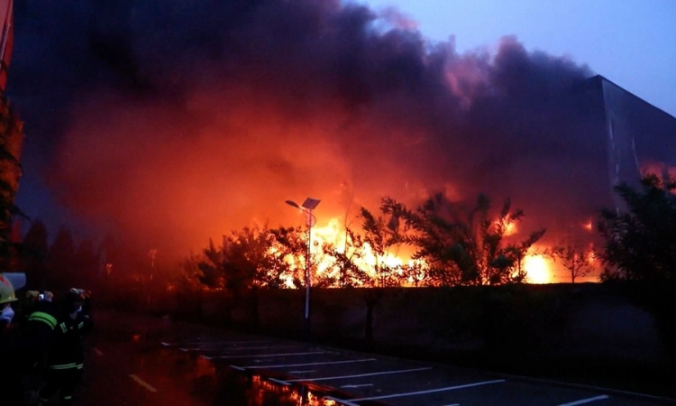 Several lose lives in Central China fire