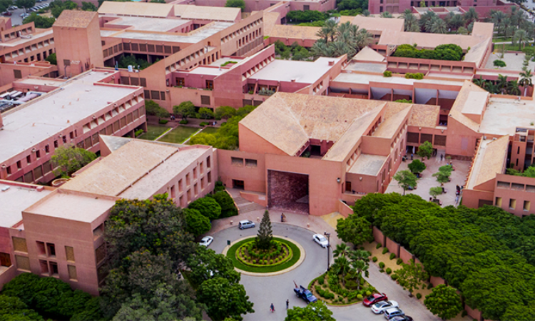 U.S. Ambassador applauds decades-long collaboration between AKU and U.S.