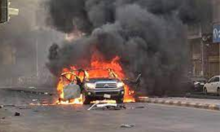 Four injured in roadside bomb explosion