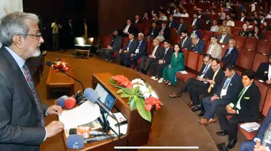 Sindh CM for use of new technology in health sector  