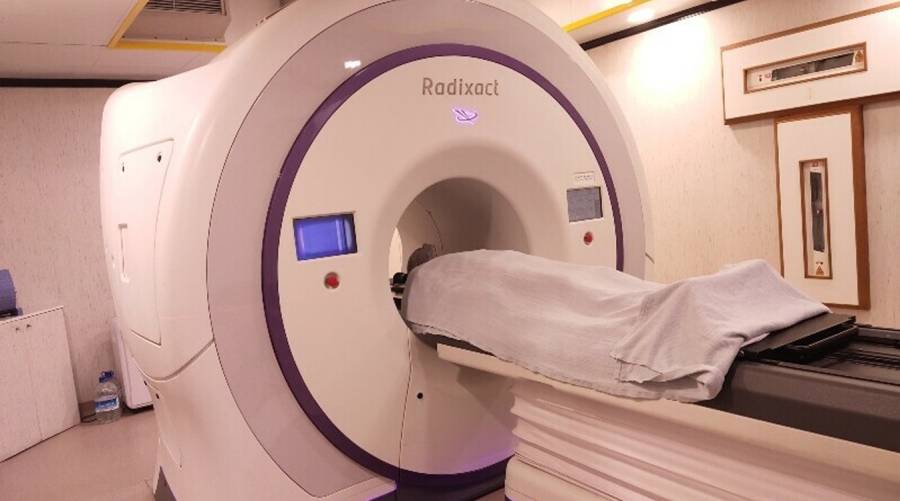 Advanced radiation therapy system at JPMC’s Bilquis & Abdul Sattar Edhi Breast Radiation Bay for free breast cancer treatment.