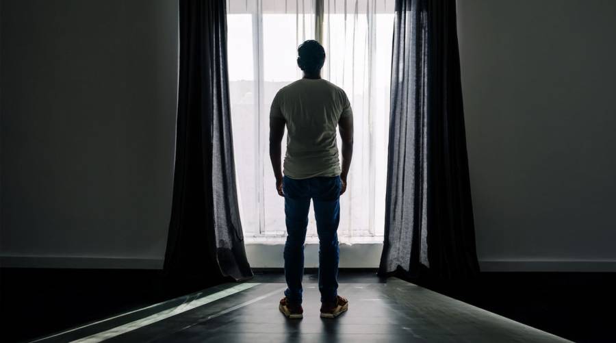 adult experiencing depression linked to increased dementia risk