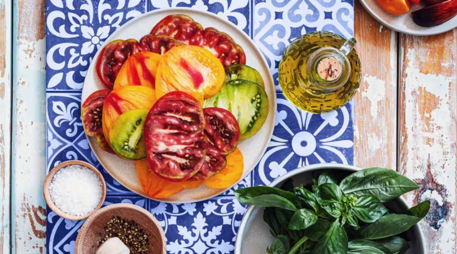 MIND diet foods including berries, leafy greens, olive oil, nuts, and whole grains help reduce dementia risk