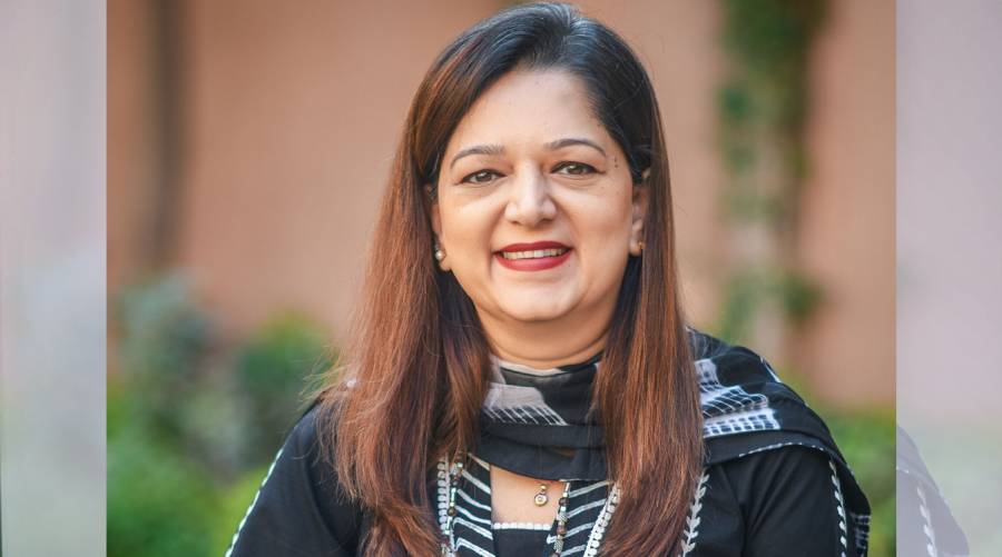 Dr Khairulnissa Ajani of Aga Khan University shares her leadership journey at Advance HE’s She Leads women in leadership program hosted by the British University in Egypt.