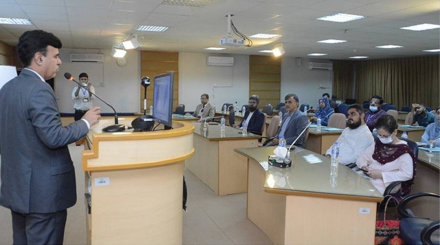 35 medico-legal officers during forensic DNA training session at SFDL ICCBS Karachi organized by Sindh Health Department.
