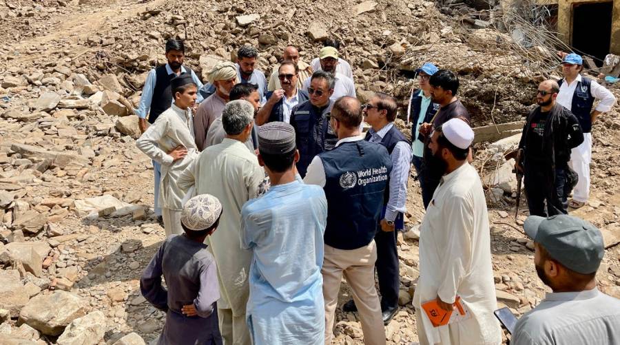 WHO teams supported by Gates Foundation provide health services to Pakistan’s flood-affected people