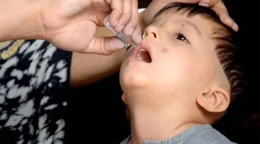 A citywide polio vaccination campaign begins in Karachi with 10,463 police officers deployed to ensure the safety of more than 24,000 workers and 15,000 vaccination teams.