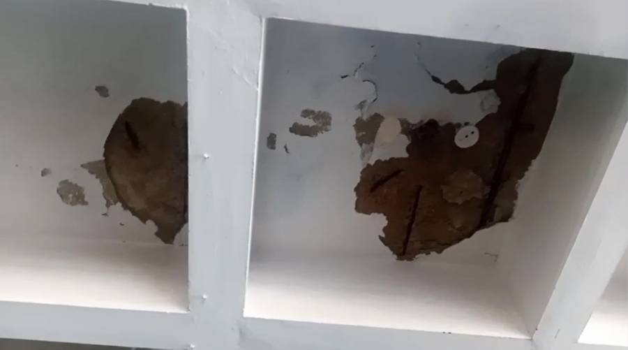 Roof leakage and damaged plaster at Sindh Government Children Hospital Karachi during rainy season