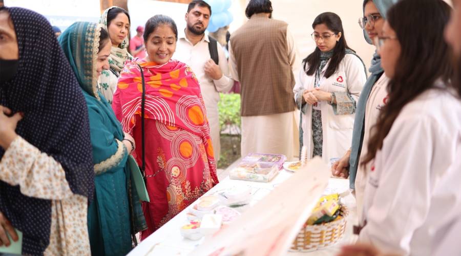AKUH diabetes awareness session with public screenings and lifestyle guidance in Karachi
