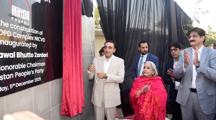 Chairman Pakistan Peoples Party Bilawal Bhutto Zardari unveils the plaque to inaugurate the newly built state-of-the-art Emergency Block at National Institute of Cardiovascular Diseases (NICVD). Sindh Chief Minister Syed Murad Ali Shah, Health Minister Dr Azra Fazal Pechuho, and other dignitaries attend the ceremony.