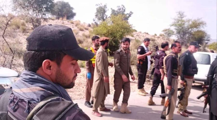 Police and polio workers during Pakistan’s 2026 nationwide anti-polio campaign after the Hangu Thall Chapri Waziran attack.
