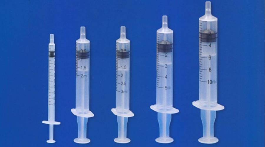 Fake auto-disable syringes being sold in Pakistani markets posing risk of infection transmission