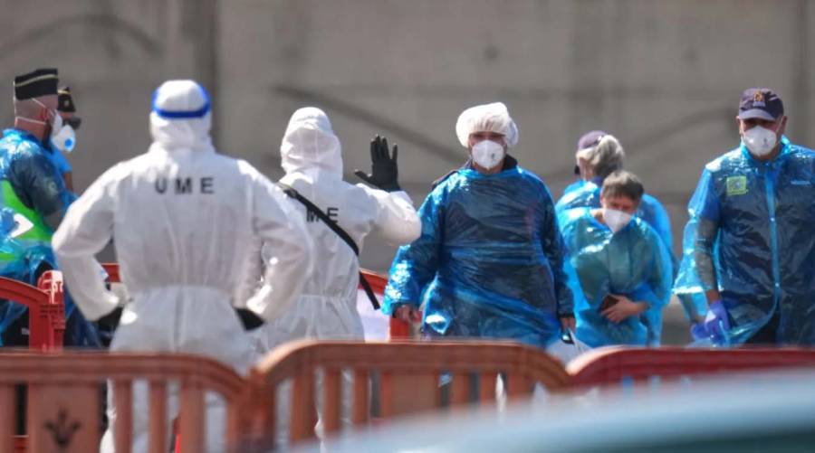 Medical teams evacuating passengers from the MV Hondius cruise ship during a hantavirus outbreak response near Tenerife.