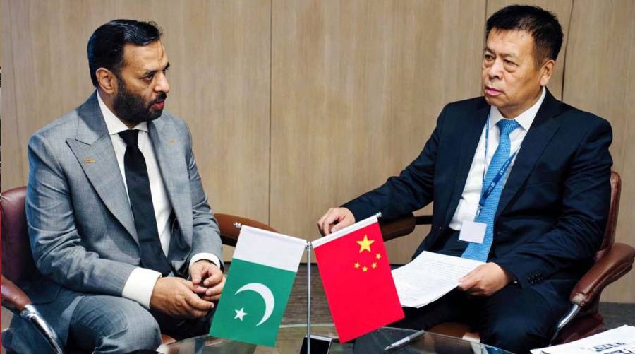 Pakistan Health Minister Mustafa Kamal meeting Chinese Health Minister Lei Haichao during the 79th World Health Assembly in Geneva