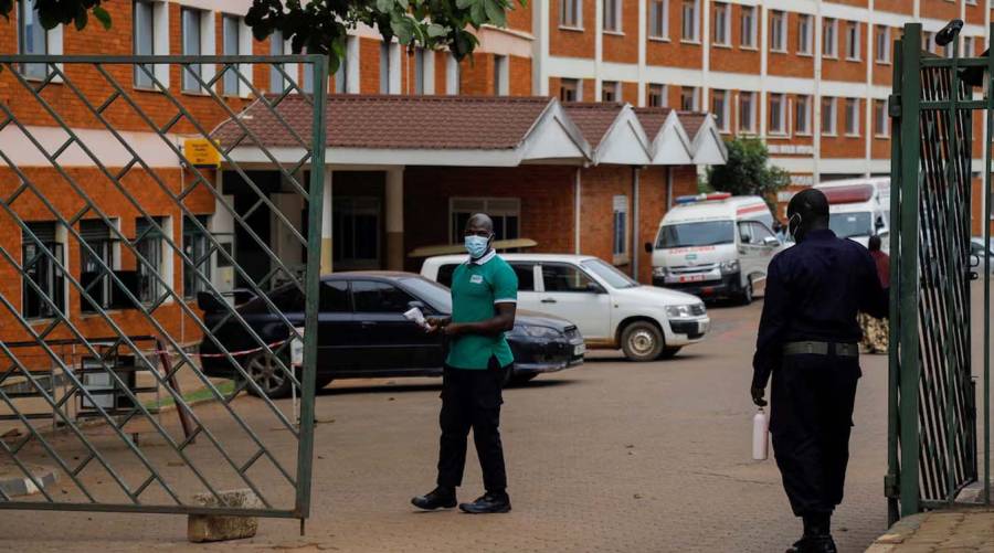 Security guards outside Kibuli Muslim Hospital during Uganda Ebola Bundibugyo outbreak