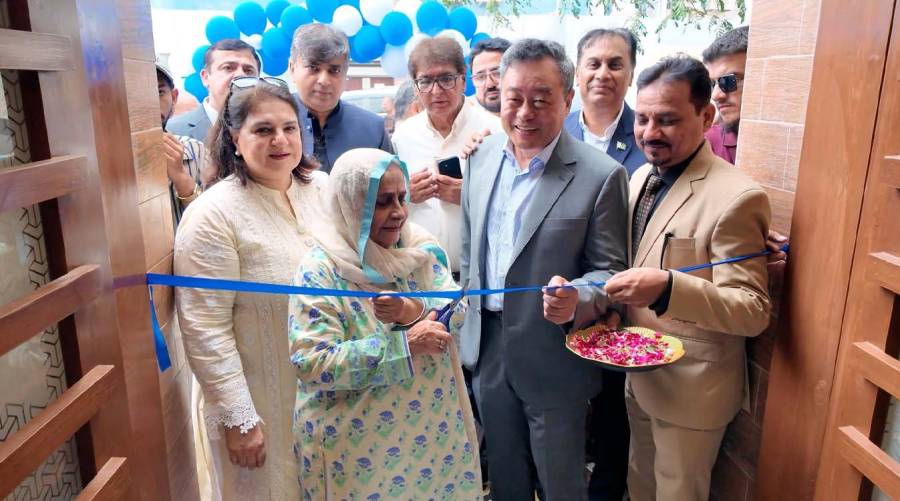 Healthcare workers at the National Institute of Child Health Karachi during the inauguration of a WHO-supported model vaccination centre aimed at improving immunization access for children and mothers in Sindh.