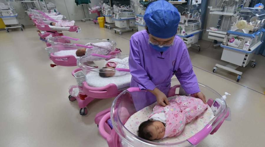 Investigation into possible formamide contamination in baby diapers has prompted Chinese regulators to review infant product safety standards.