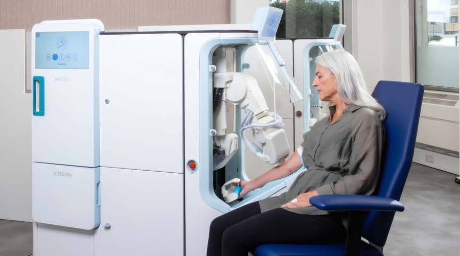 FDA authorizes Aletta robotic blood draw device for automated venipuncture in adults