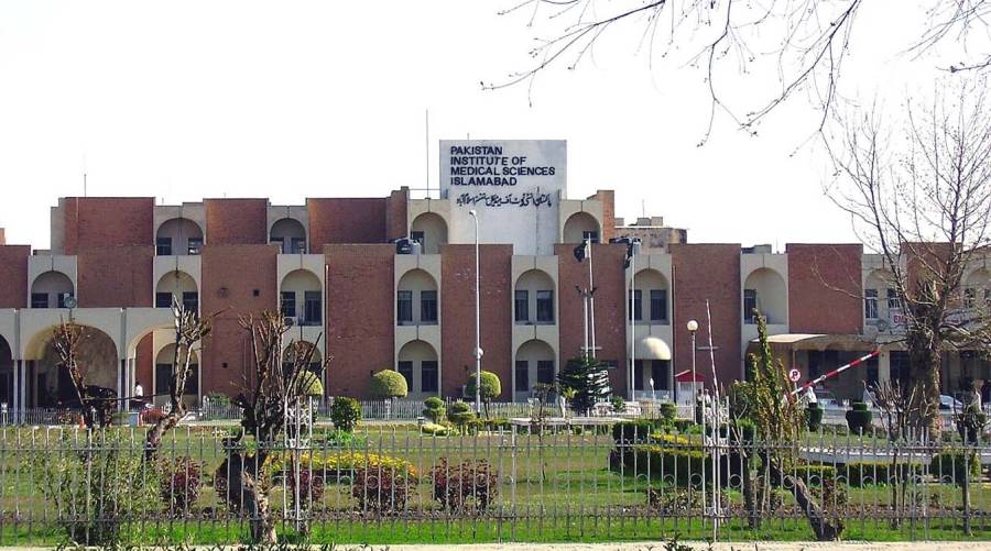 Firefighters and rescue teams respond to a deadly fire at the PIMS Mother and Child Hospital nursery in Islamabad where newborns died.
