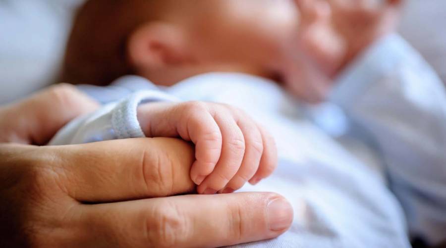 More US parents are refusing newborn vitamin K injections in 2026 as doctors warn about the risk of potentially life-threatening bleeding.